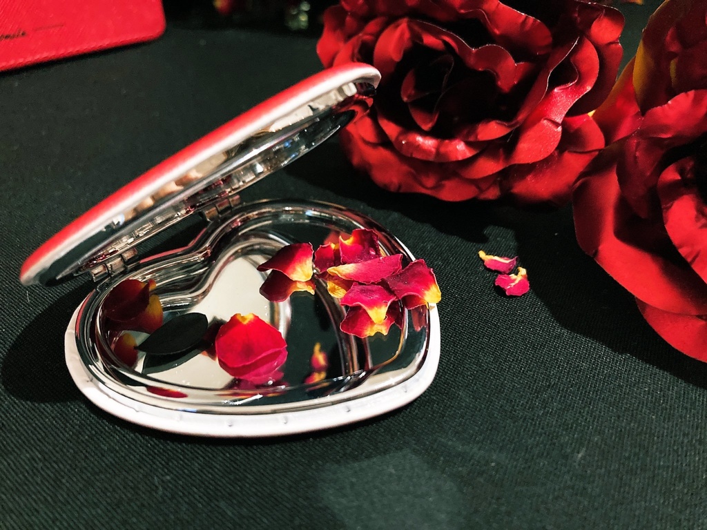 加州清光コスメポーチ&コンパクトミラーセット