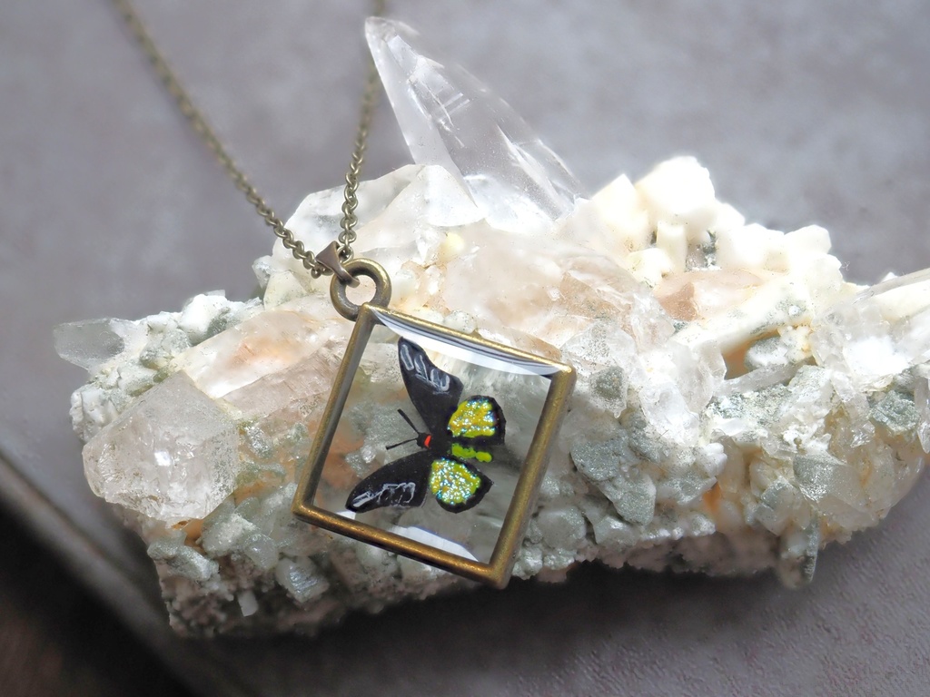【7/23~販売開始】手描きコウトウキシタアゲハのネックレス(パーツ交換可)