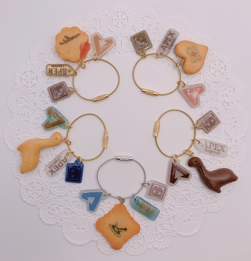 【受注生産】R301カービン🔫とろ~り🍓苺ジャムサンドクッキーのキーリング