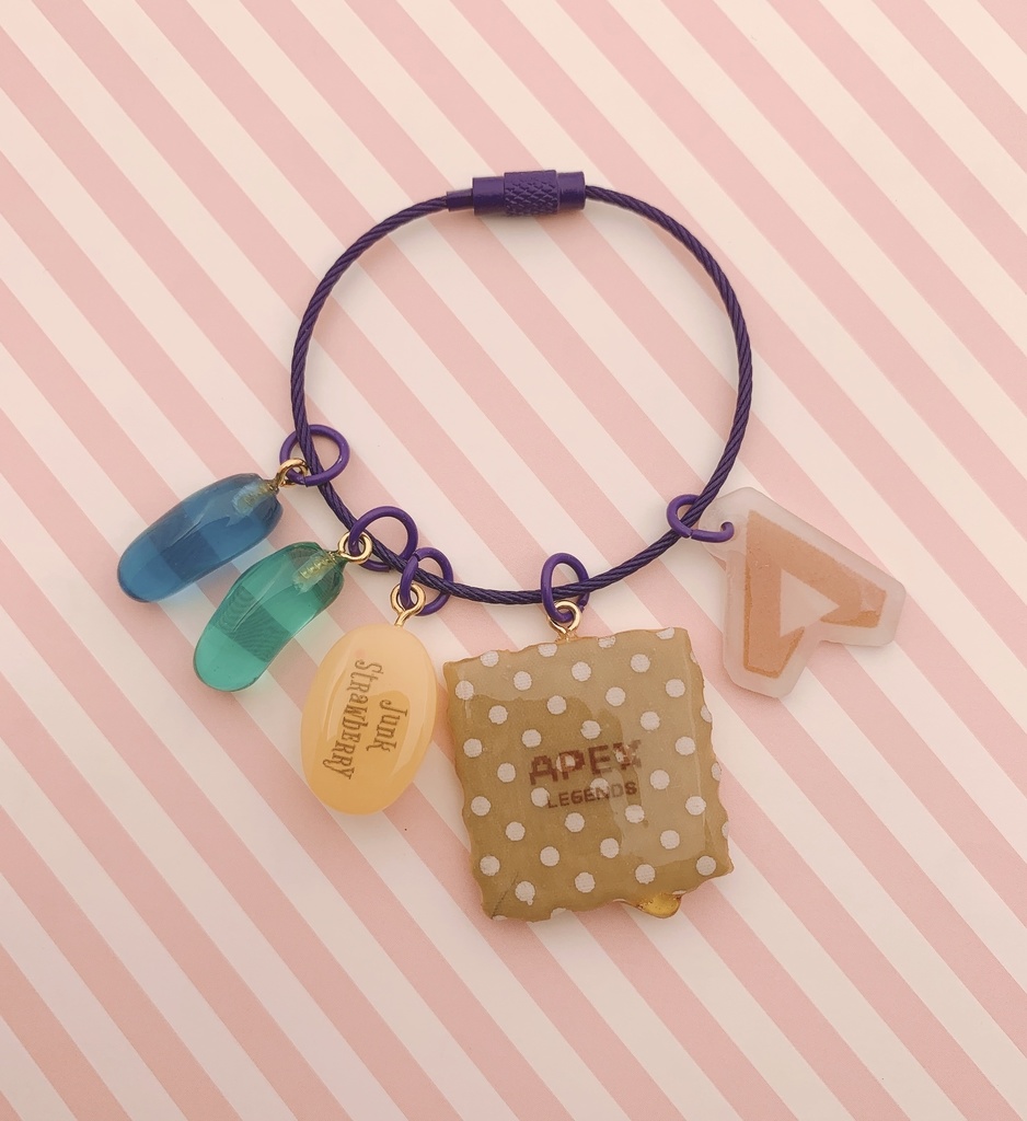 【受注生産】APEXアイコンいっぱいのせクッキー🍪キーリング