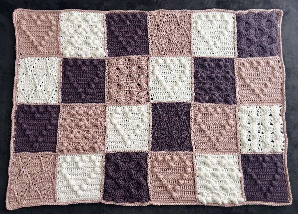 ハンドメイドꕤ︎︎·͜·ハートとアラン模様の大判パッチワークブランケットꕤ︎︎マルチカバー