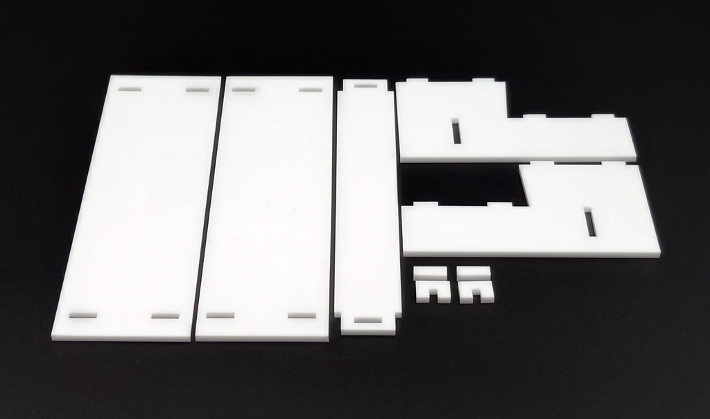 アクリル製飾り台(ひな壇)(天板180mm×50mm:高さ33mm、63mm)