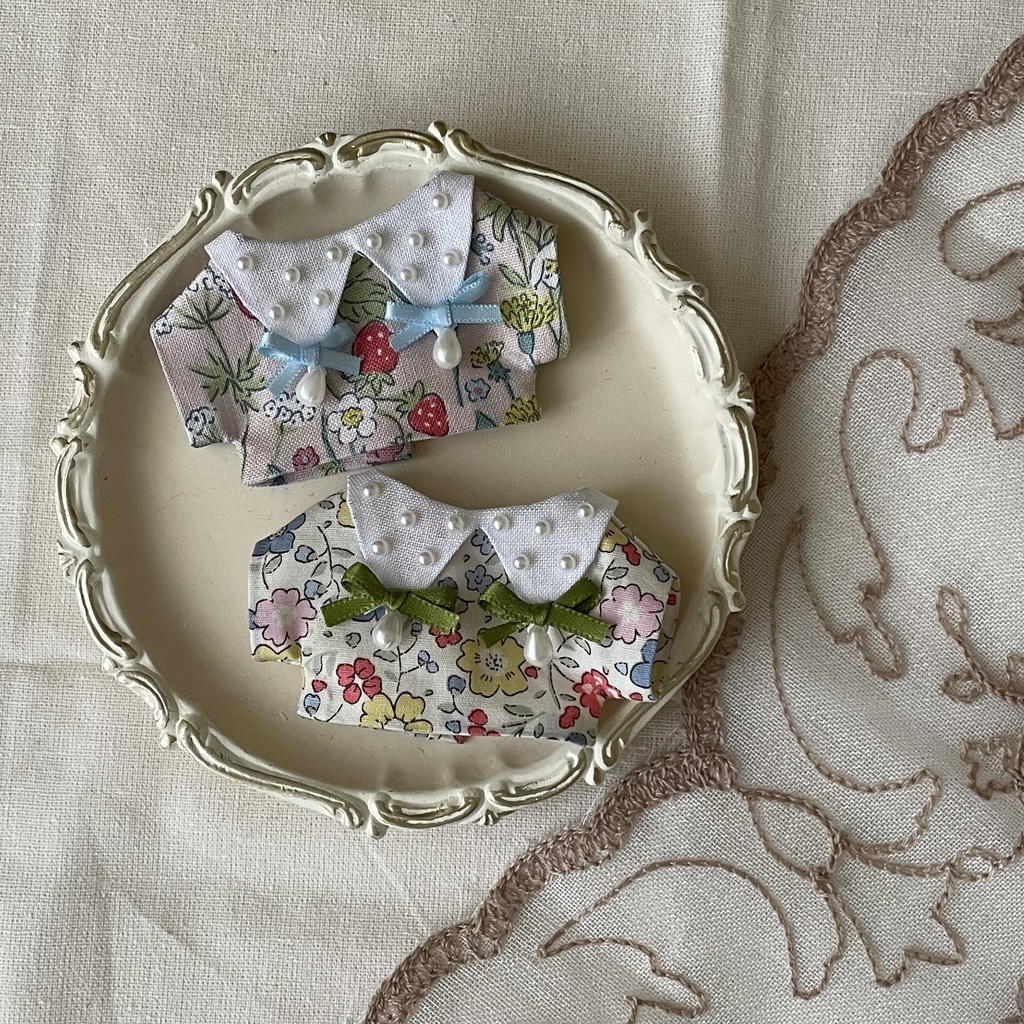 Flower drops blouse