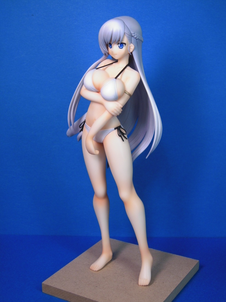 ベルファスト(改修版)+ アズールレーン