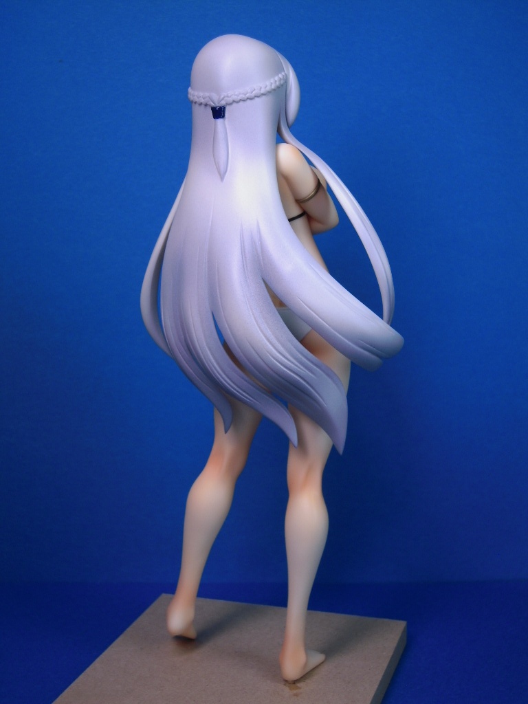 ベルファスト(改修版)+ アズールレーン