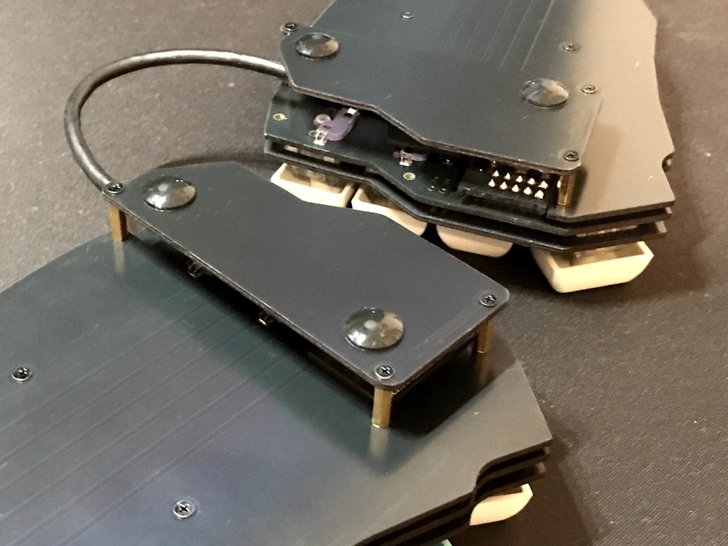 KOCHOU(胡蝶)スプリットキット(分割キーボード組み立てキット)