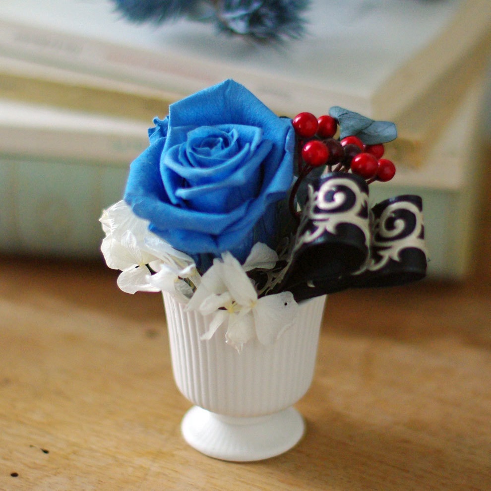 十二国記 泰麒イメージ プリザーブドフラワーアレンジメント