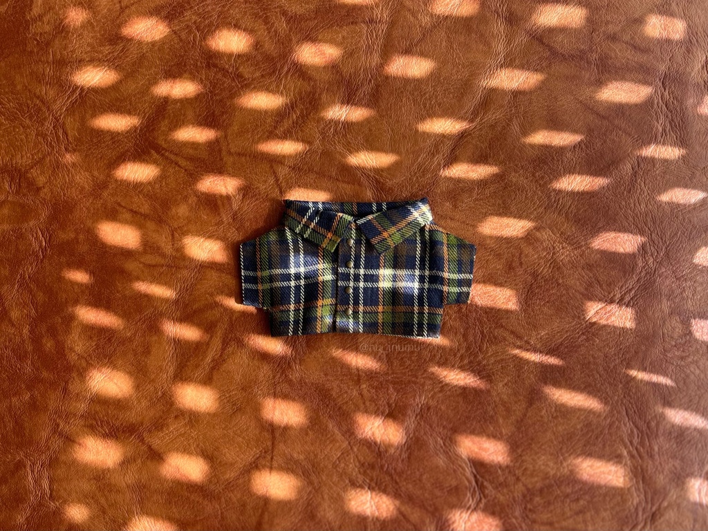 チェックシャツ