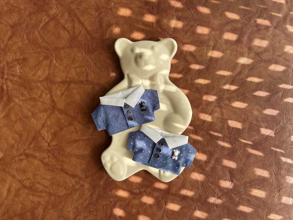ワンポイントくまちゃんドットシャツ🖤🧸🧸🤍