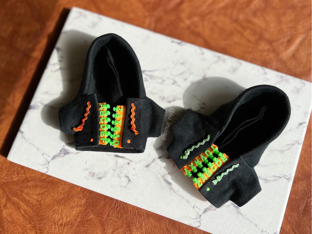 ブラックフーディジャケット