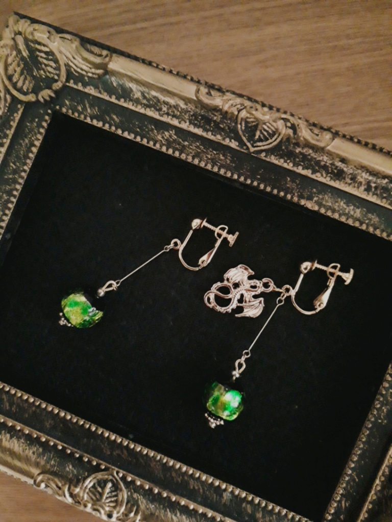 ツイステ マレウス・ドラコニア イメージイヤリング(ピアス)