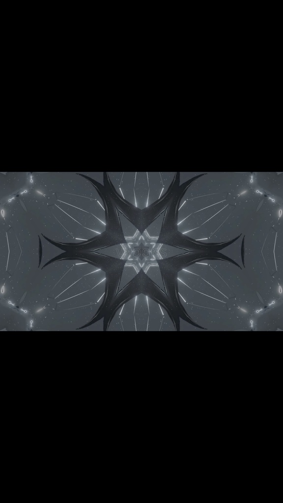 Chrome Kaleidoscope Pulse – メタリック万華鏡 シームレス VJループ (HD)