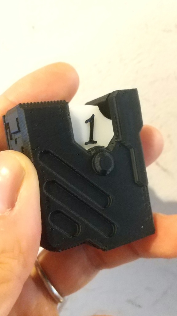 ダイススピナー(Dice Spinner)