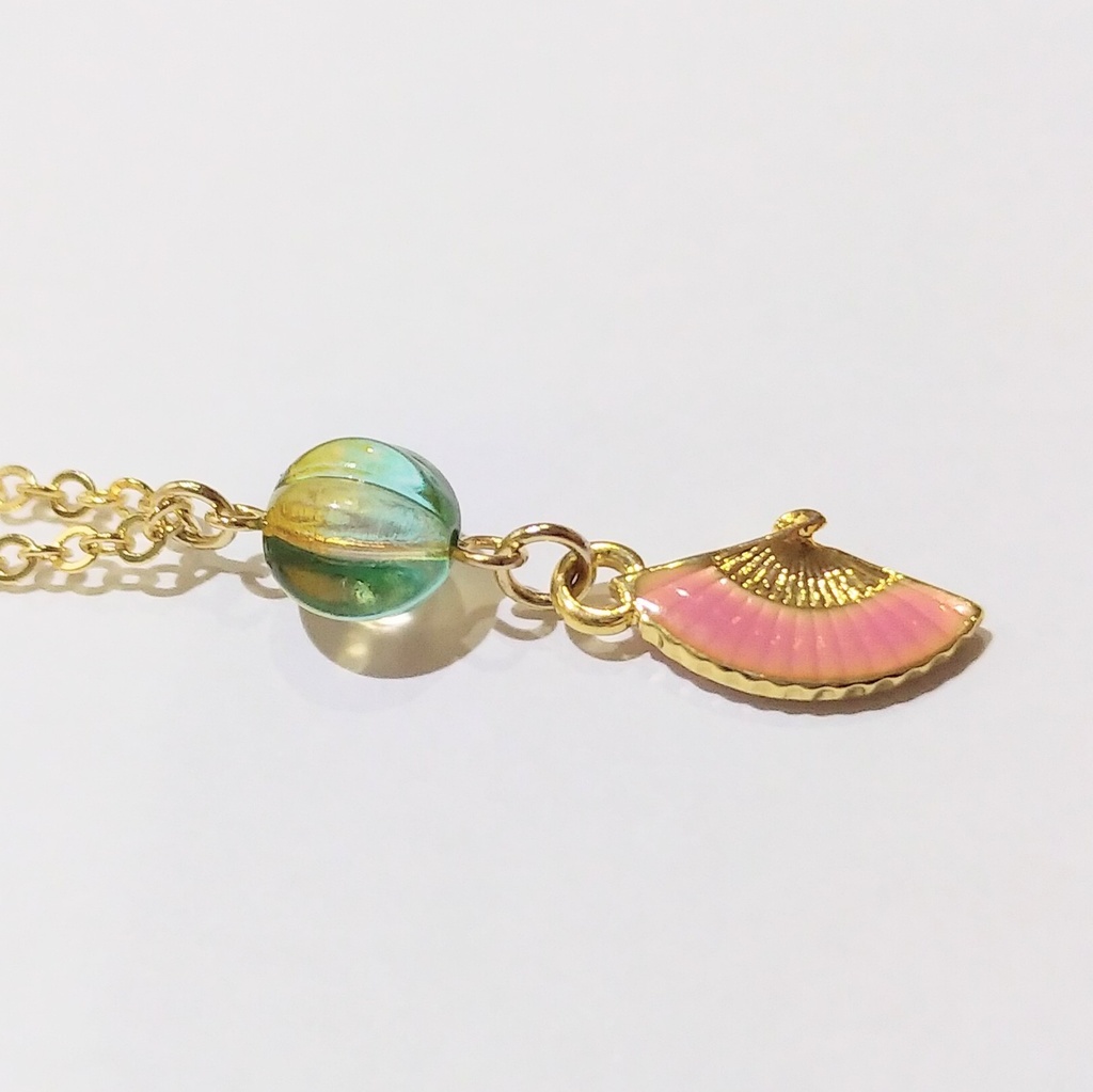 秦こころチャームネックレス