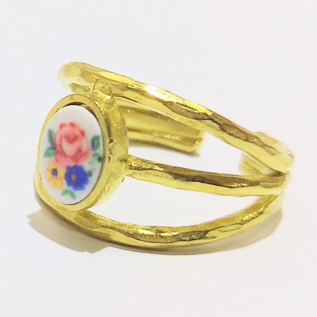 レトロ三輪花指輪