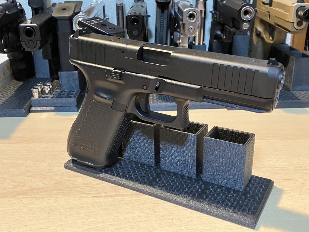 モジュラー式ガンスタンド用「ベースプレート」