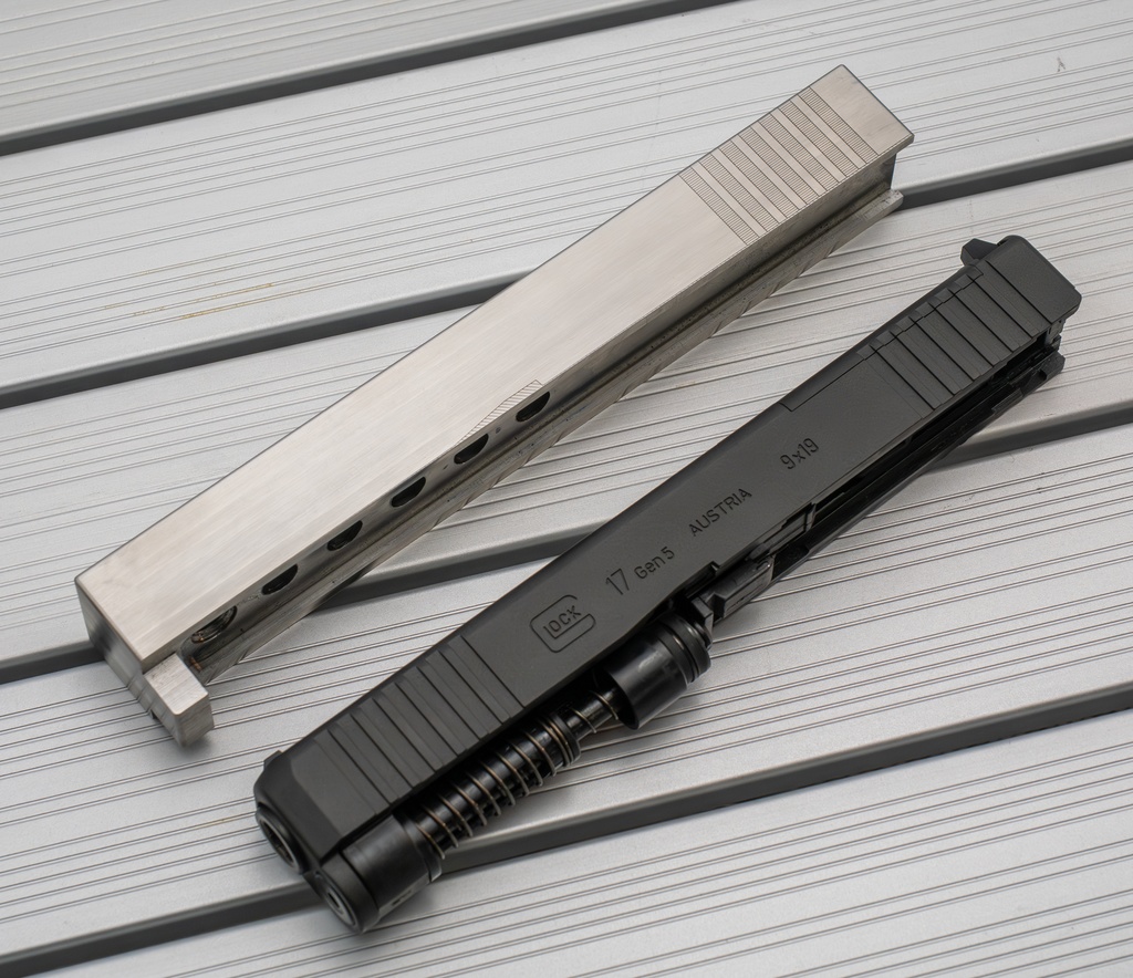 グロック用「0%スライド」実銃からエアガンまで対応17-4PHステンレス製