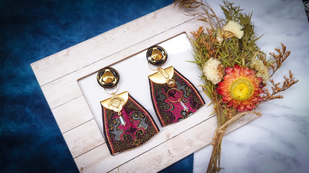 東堂葵／ピアス