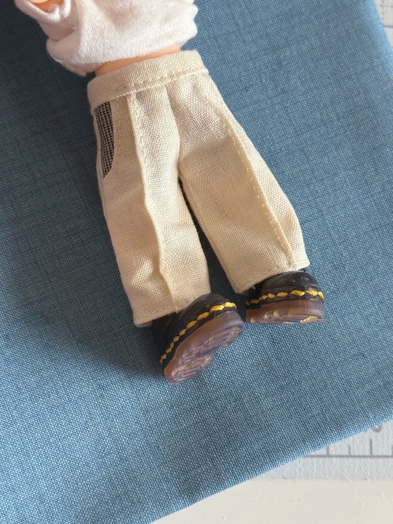 Pleated Wide Pants