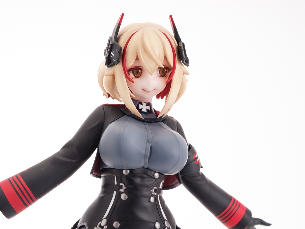 ■「 ローン(DX・改修版)」 アズールレーン 1/7ガレージキット