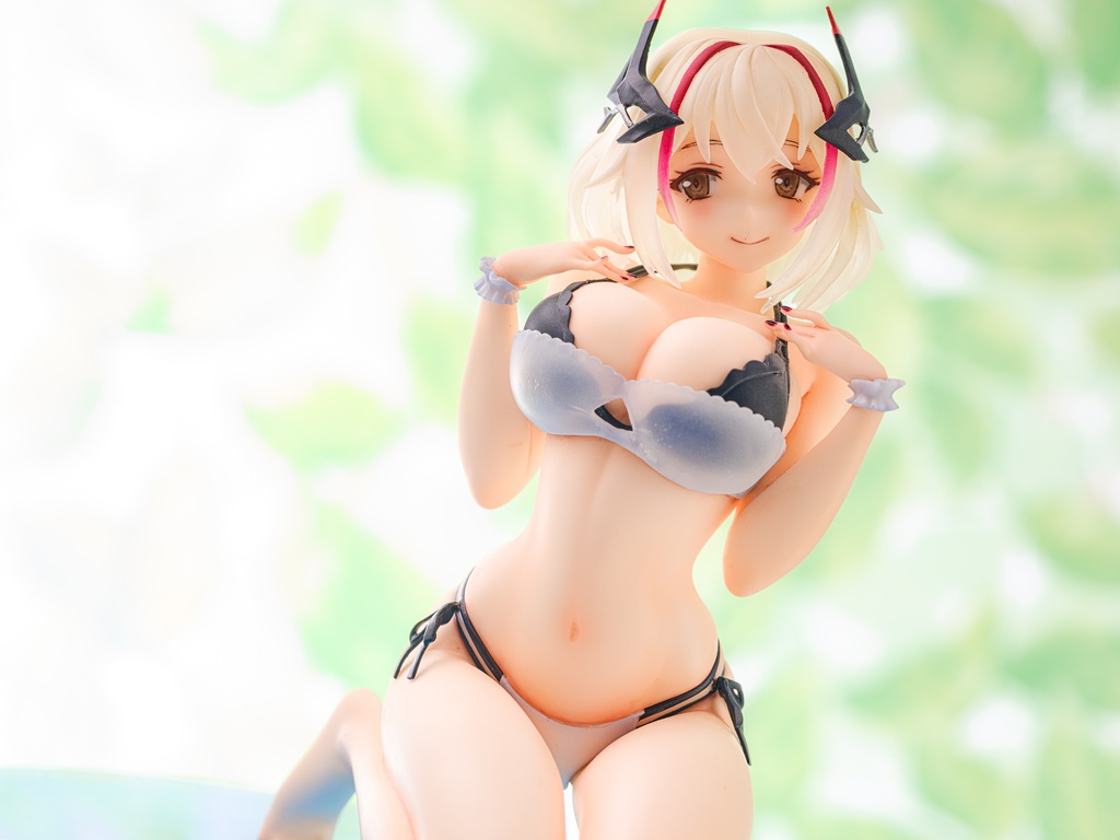 *販売終了■「ローン(水着版)」 1/7ガレージキット *水着2種は選択式で2体セットではありません