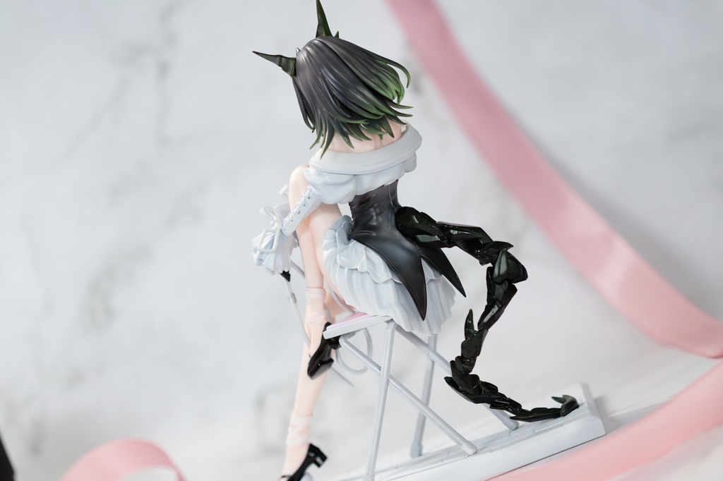 Mon3tr(Balletcore)