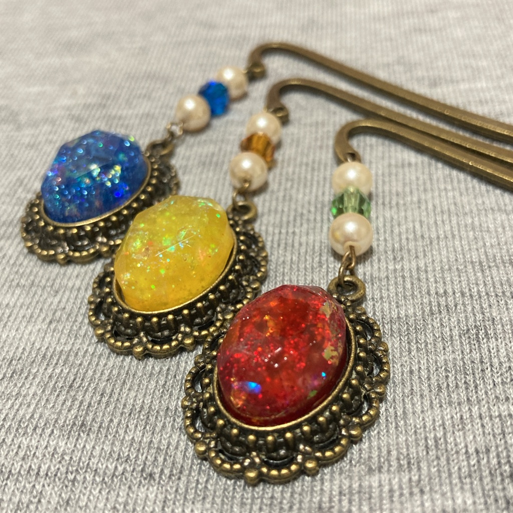 HERO’S color Bookmarker