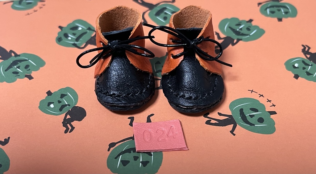 ハロウィンな16cmぬいお靴