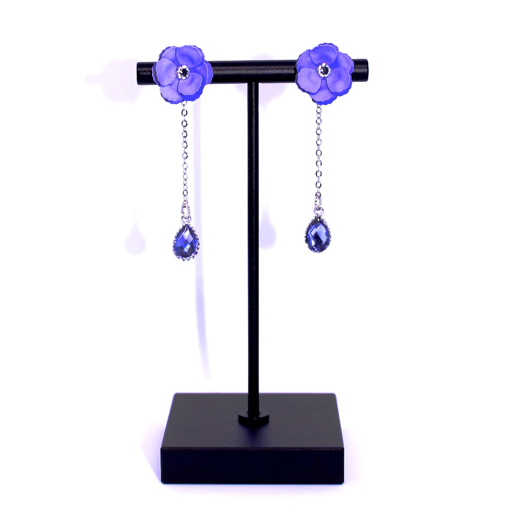 マシュモチーフピアス