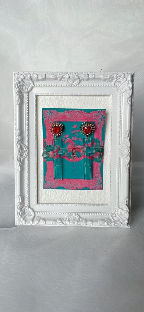 No.04 ハートとクリアクロス　ピアスのみ