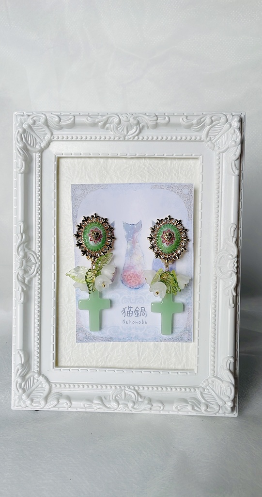 No.05 お花のイヤリング　グリーンver