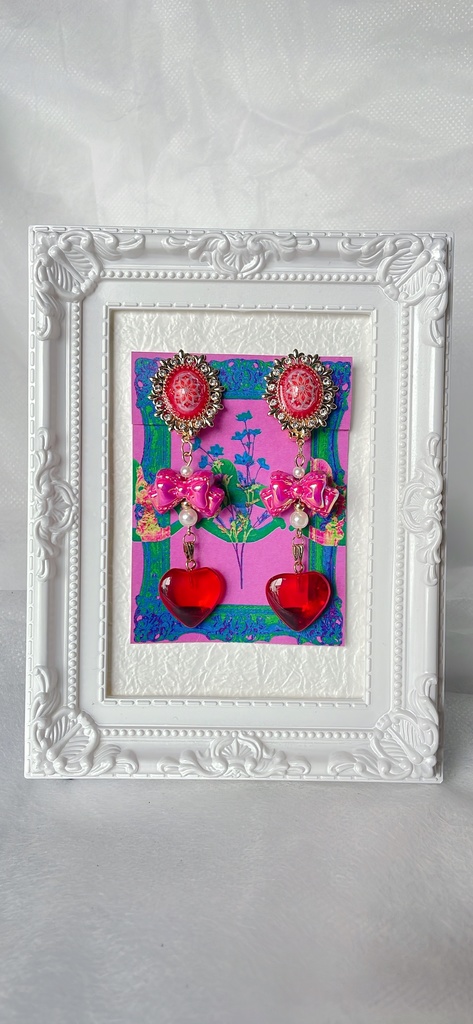 No.06 リボンと赤いハートのイヤリング