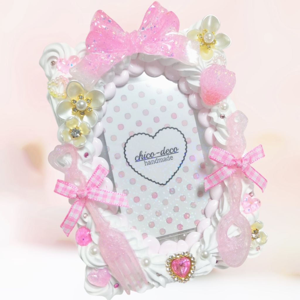 【B7 L版】ホイップデコ ケーキ風 白×ピンク 硬質ケースデコ ブロマイドケース