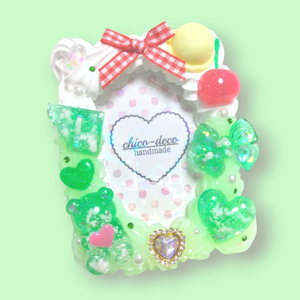 【B8 トレカ】ホイップデコ メロンクリームソーダ 空色シリーズ デコケース 緑