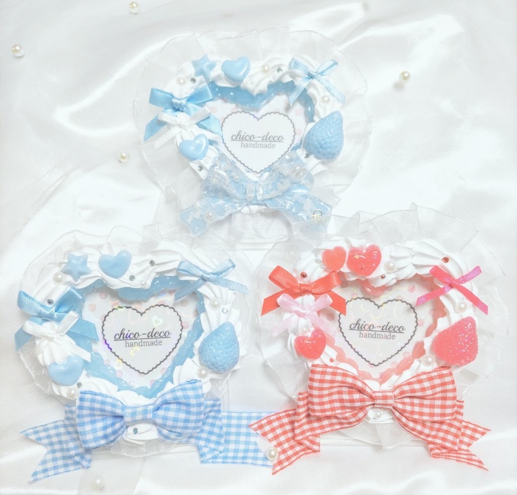 【B8 トレカ】ホイップデコ ハートいちごケーキ 空色 デコケース 水色