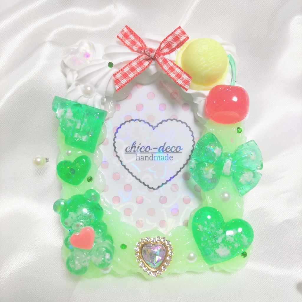 【B8 トレカ】ホイップデコ メロンクリームソーダ 空色シリーズ デコケース 緑