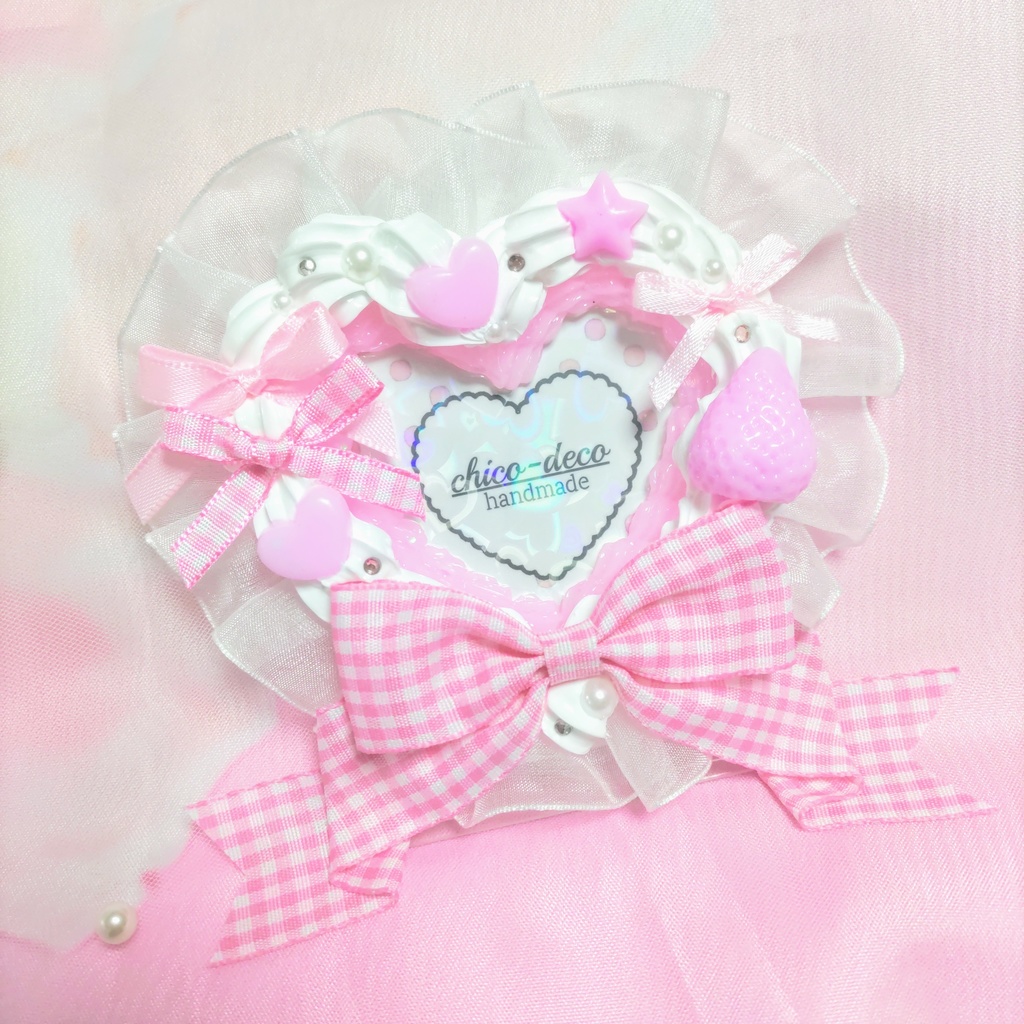 【B8 トレカ】ホイップデコ ハートいちごケーキ ピンク チェック デコケース