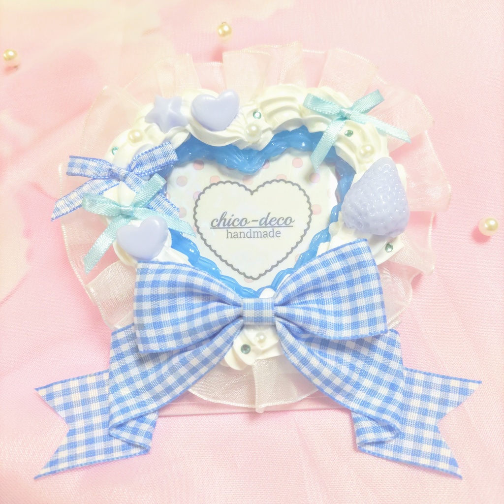 【B8 トレカ】ホイップデコ ハートいちごケーキ 青 チェック デコケース