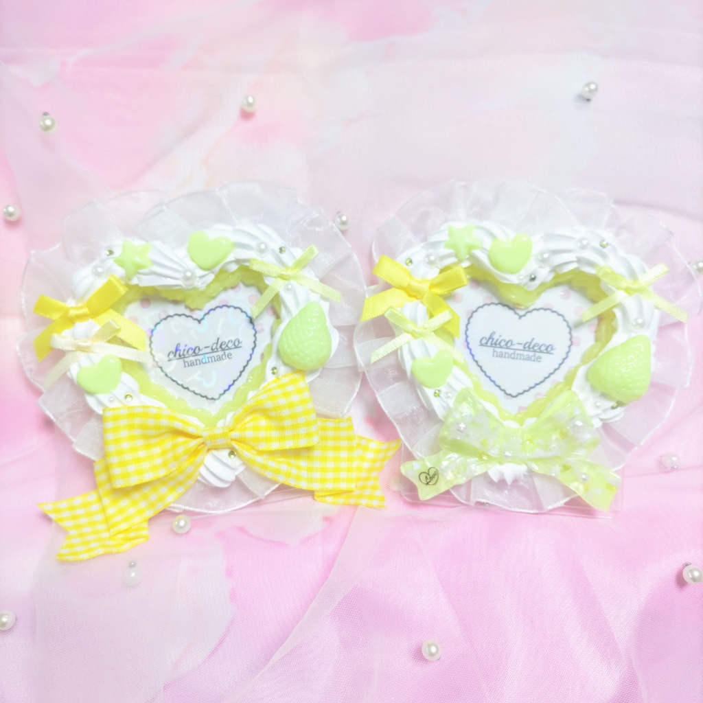 【B8 トレカ】ホイップデコ ハートいちごケーキ 空色 デコケース 黄色