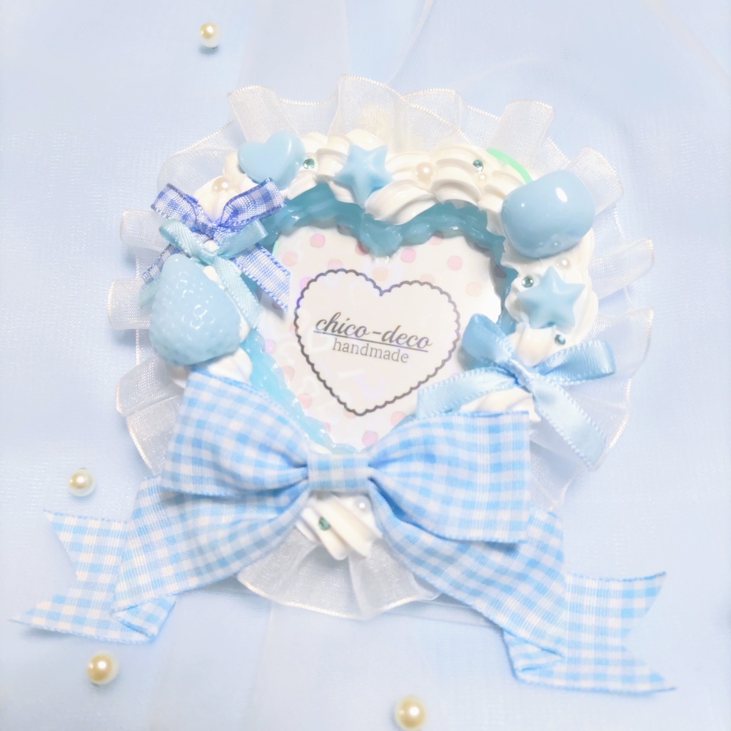 【B8 トレカ】ホイップデコ ハートケーキ 水色 リボン 硬質ケース