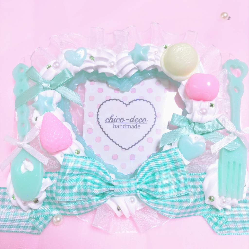 【B7 L版】ホイップデコ ハートケーキ 緑 リボン 硬質ケース