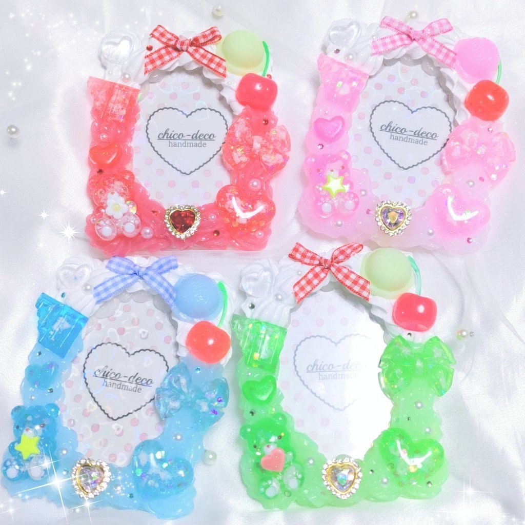 【B8 トレカ】ホイップデコ 青空クリームソーダ 空色 トレカケース 水色