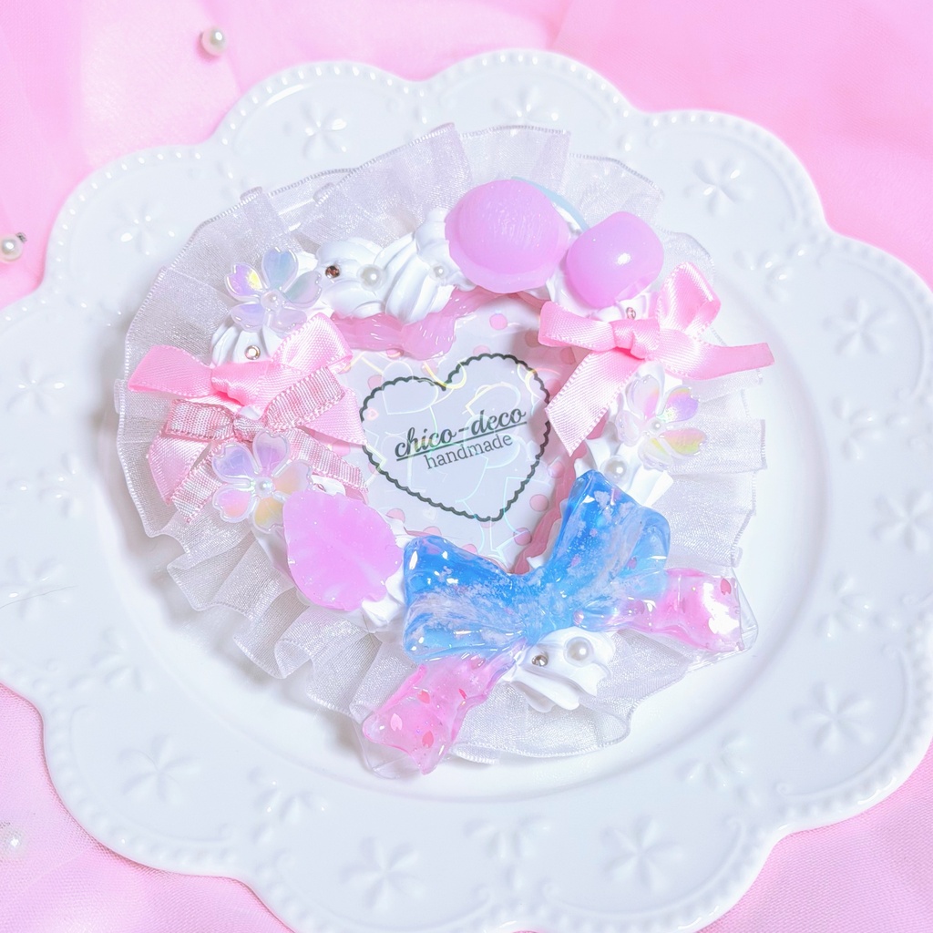 セール中【B8 トレカ】ホイップデコ 桜 ハートケーキ 空色 硬質デコケース 春 ピンク 青空 トレカケース