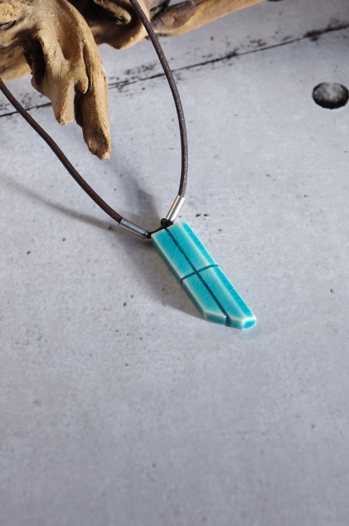 陶首飾り -2- 鋭