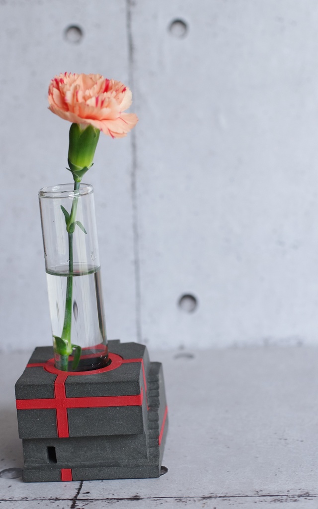 陶一輪挿し‐②‐ 黒赤