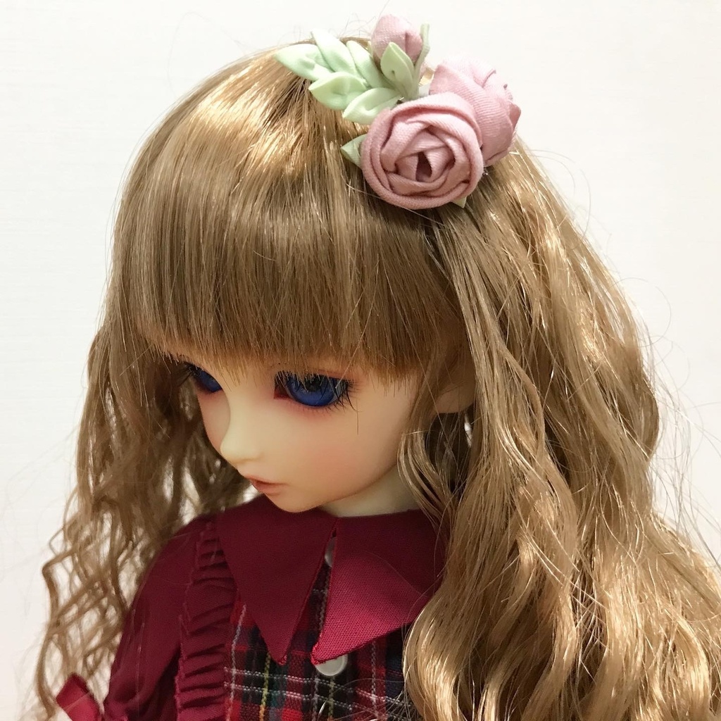 つまみ細工 バラの髪飾り ❁*.゚