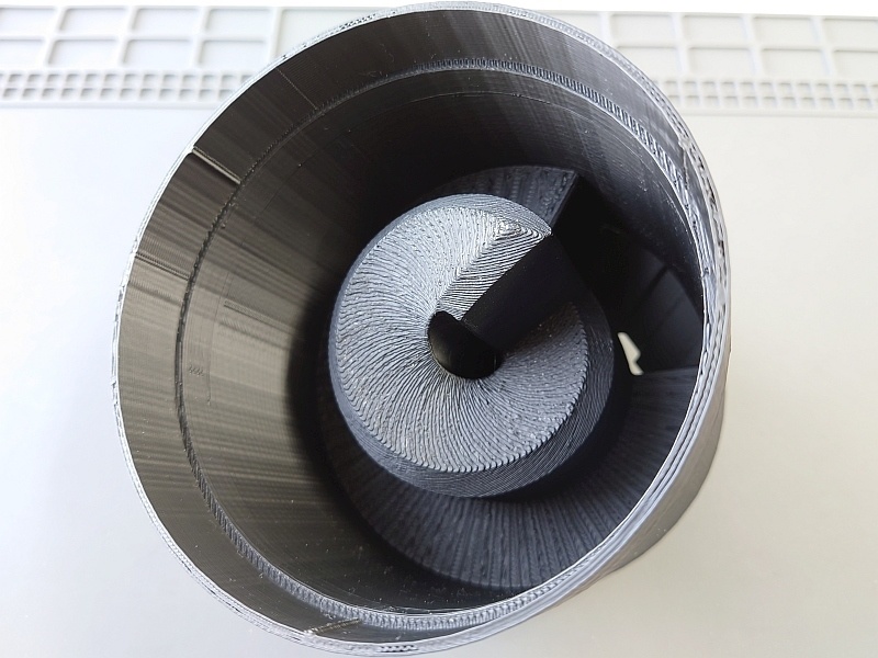 ボトルマンDX用ヘリカルサーバ(STLデータ)