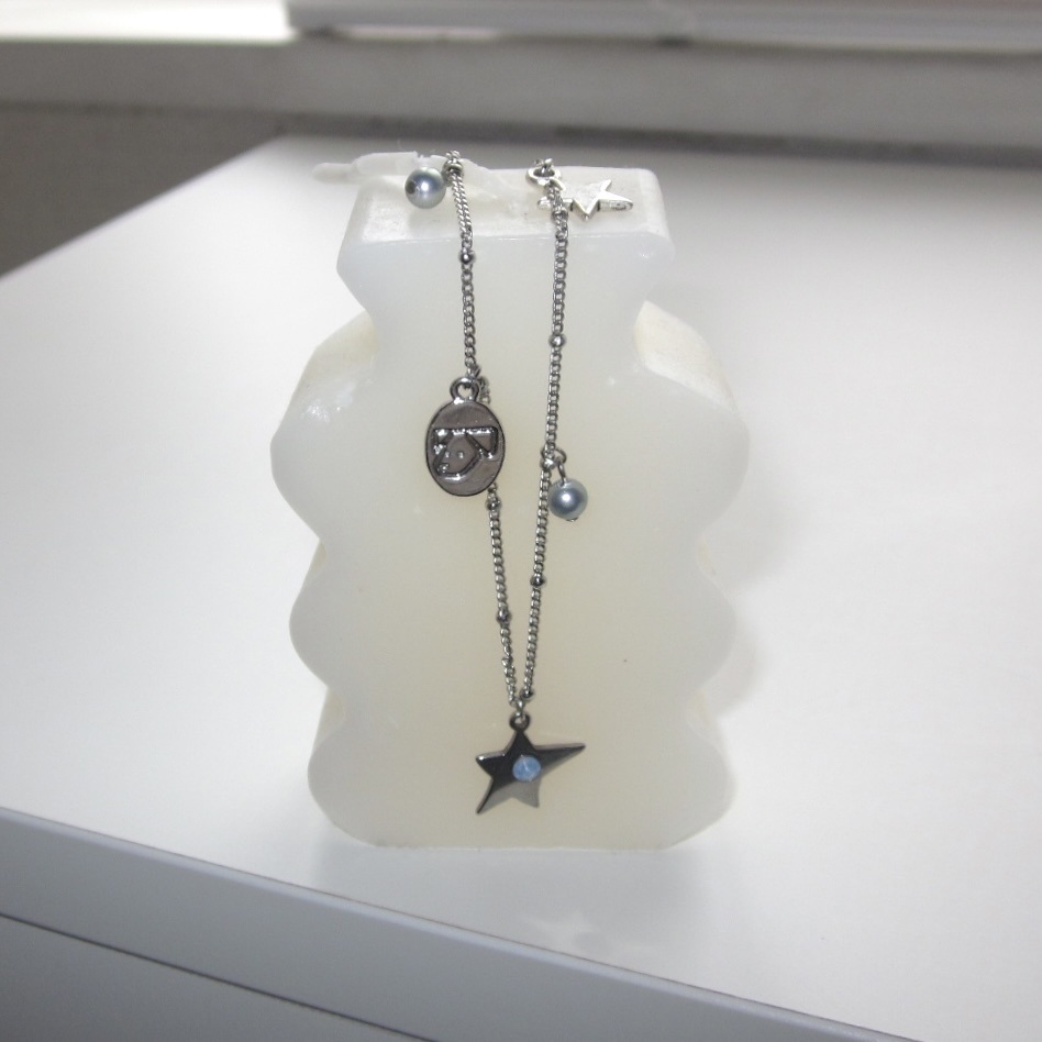 shooting star necklace (a)