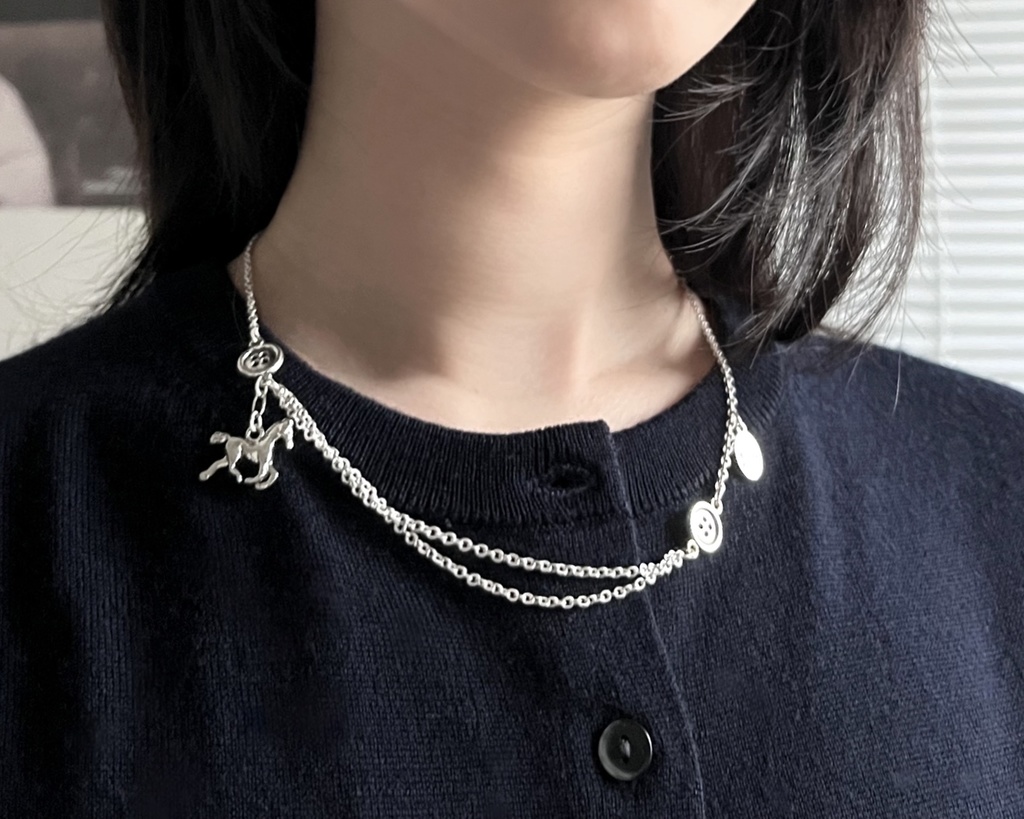 🪡cute horse necklace🐎
