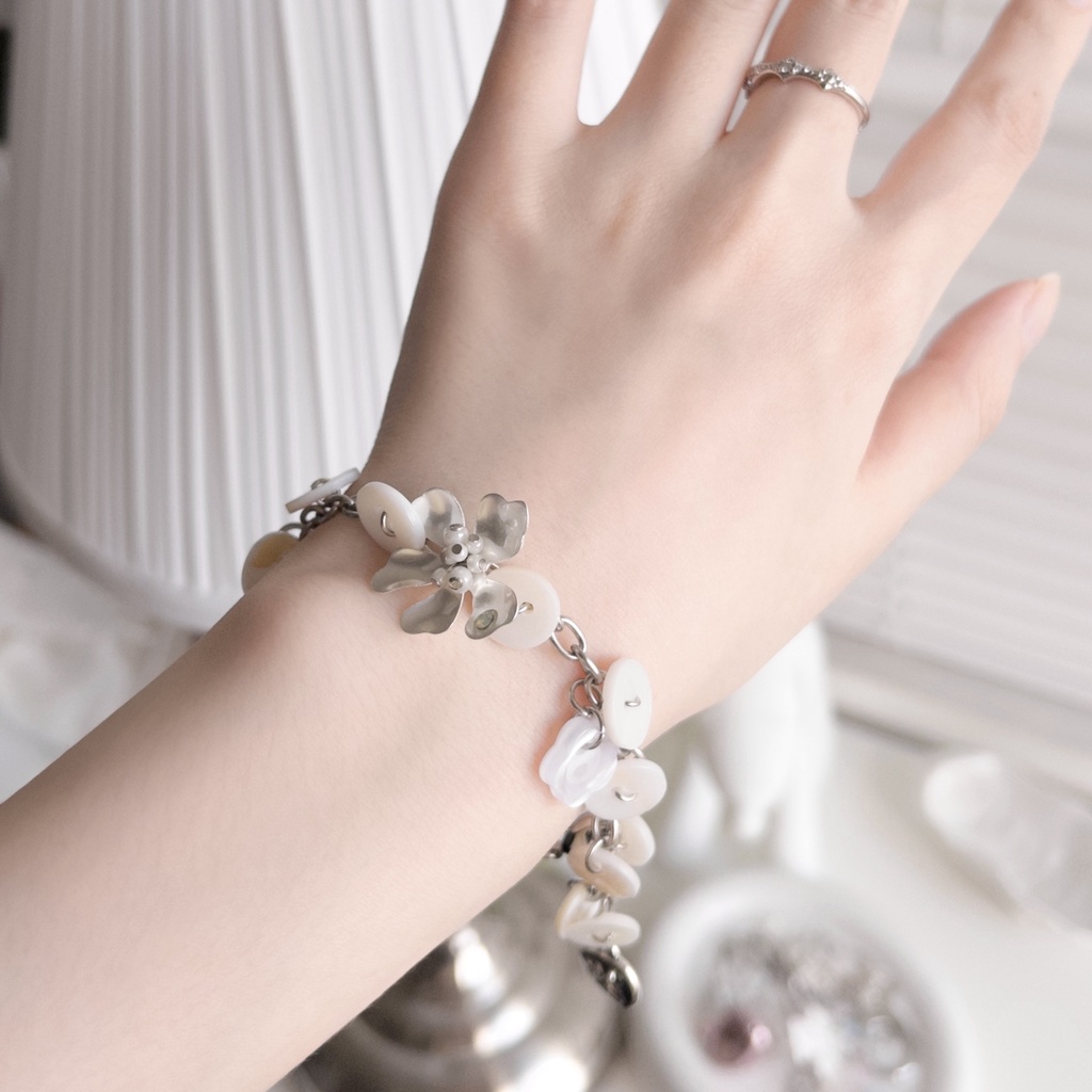 shell & flower bracelet